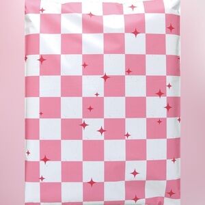 25 pink checkered poly mailers